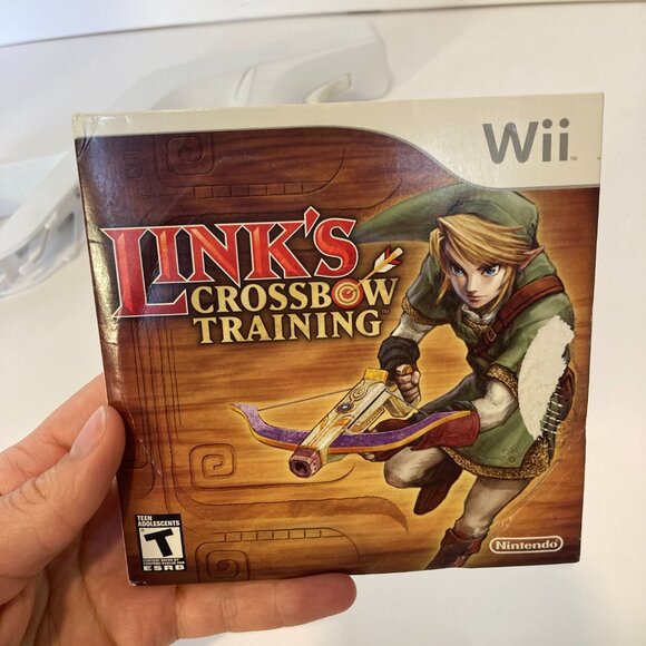 Link's Crossbow Training Wii Game + Official Nintendo Zapper Tested Complete - Picture 3 of 9